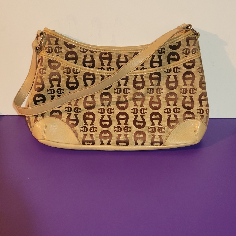 Vintage Etienne Aigner style Purse - Picture 2 of 7